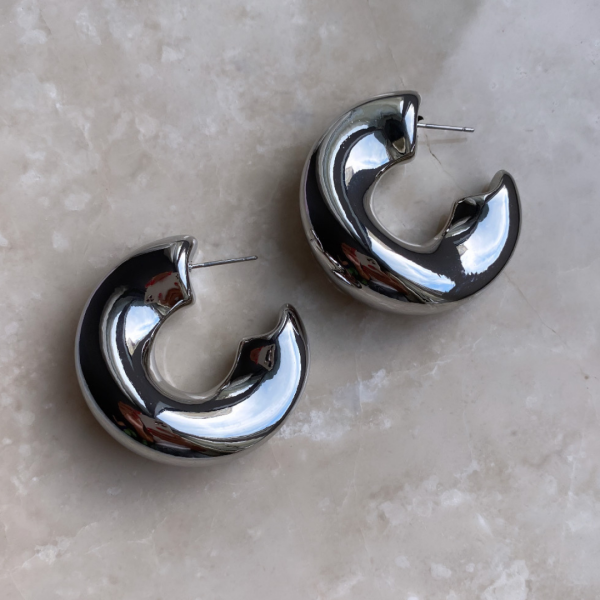 Marka Asimetrik Halka Küpe- Silver