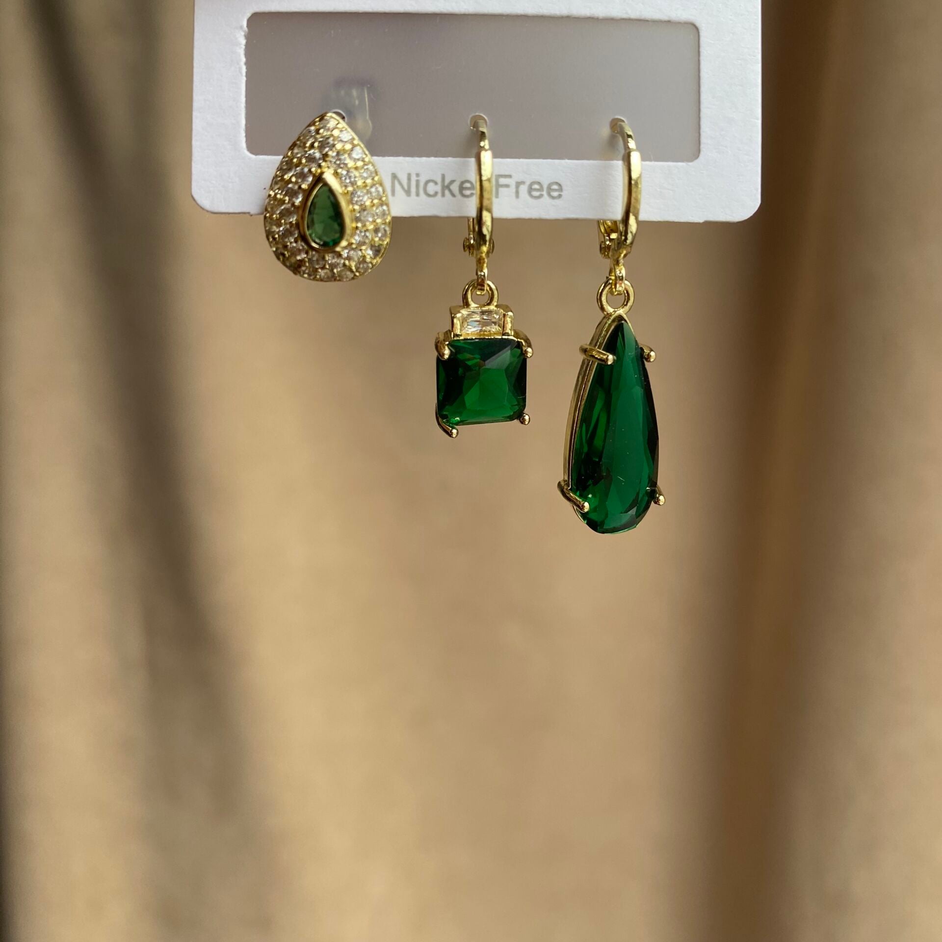 Üçlü Yeşil Taşlı Set Küpe