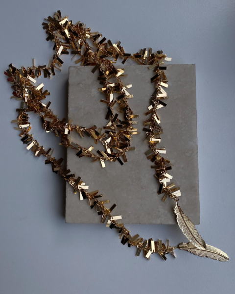 Altın Kaplama Kuş Tüyü Detaylı Pul Kolye- Gold