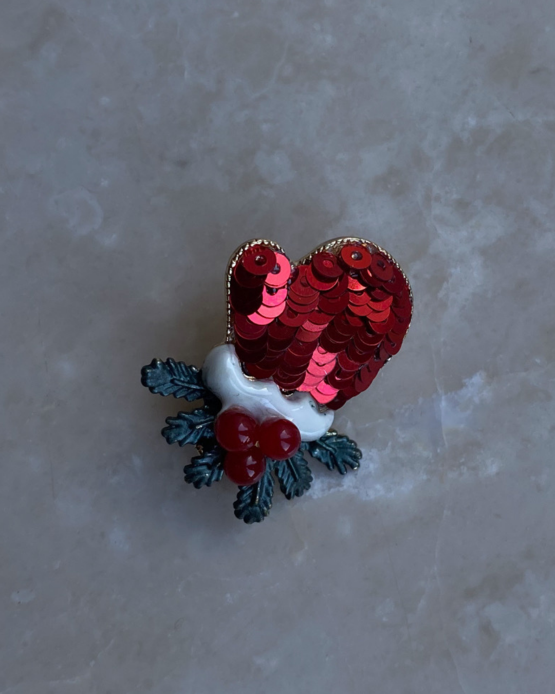 Yeni Yıl Pullu Eldiven Broş