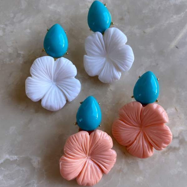 Mavi Detaylı Çiçek Küpe