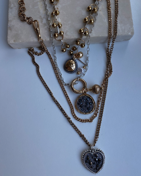 Marka Charmlı Kolye