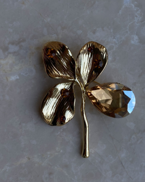 Taşlı Yaprak Broş
