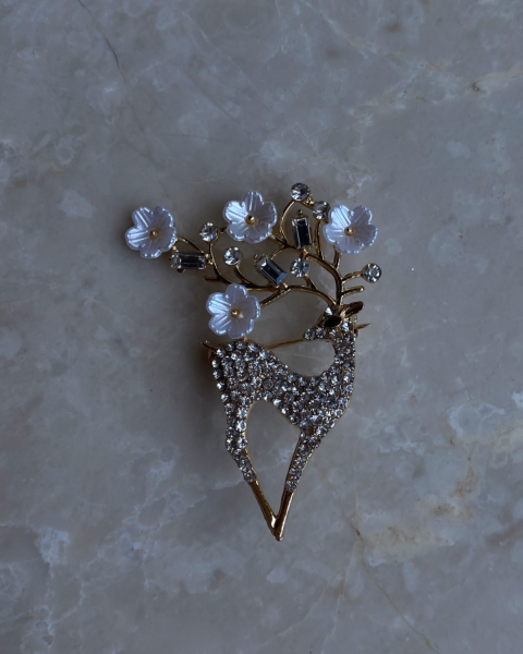 Yeni Yıl Çiçekli Geyik Broş
