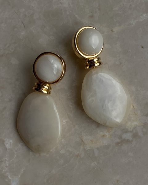 Marka Model Ekru Küpe