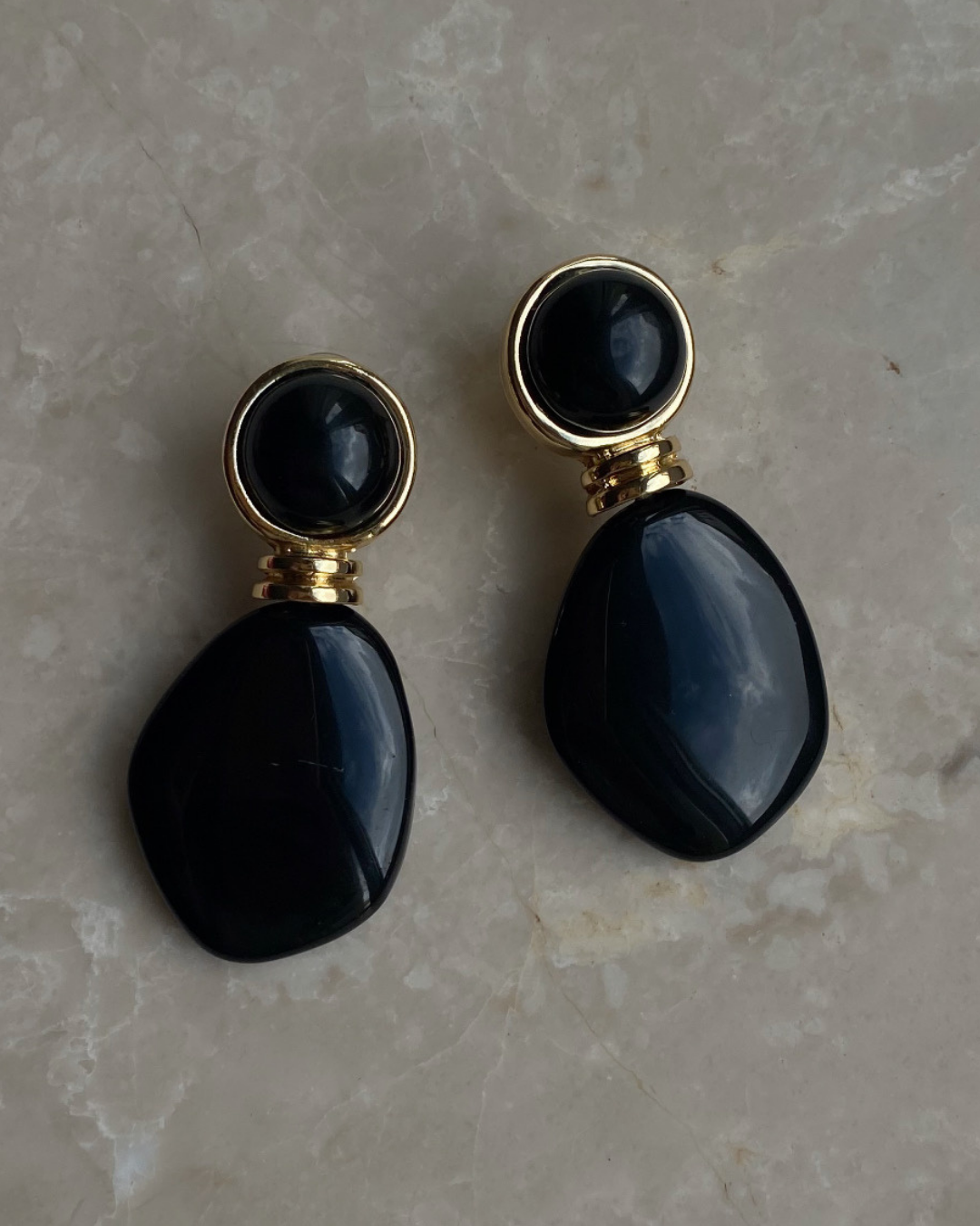 Marka Model Siyah Küpe