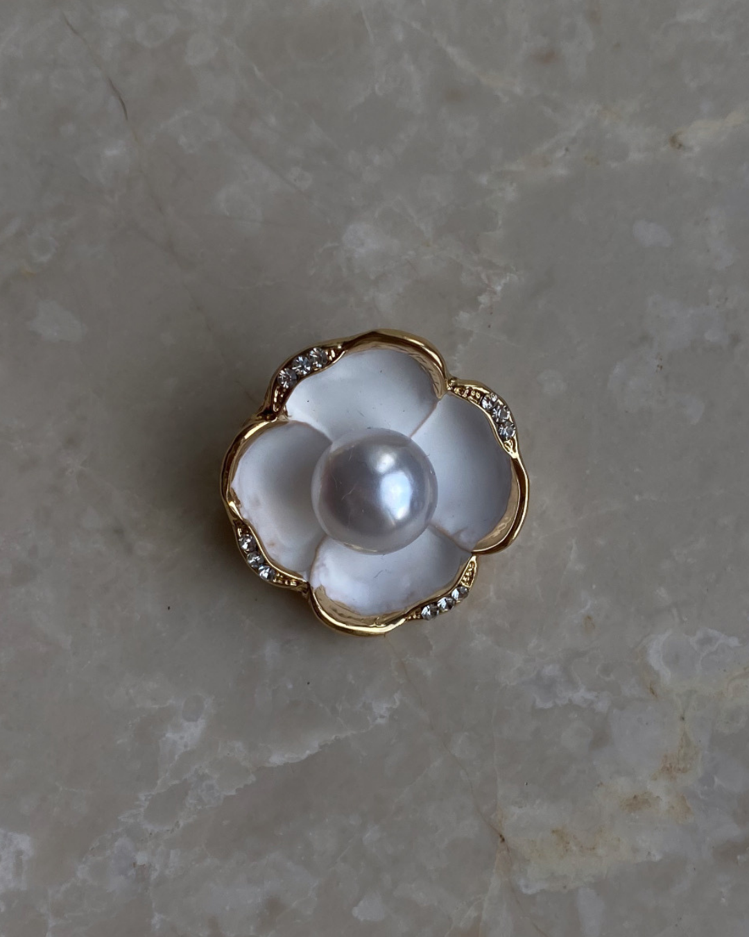 İncili Taşlı Yonca Broş