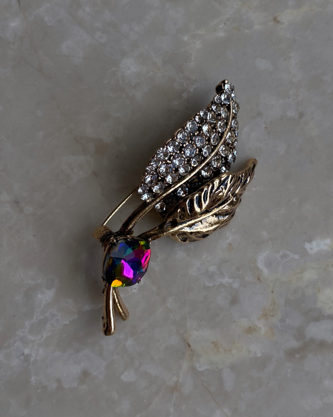 Pembe Taşlı Yaprak Broş