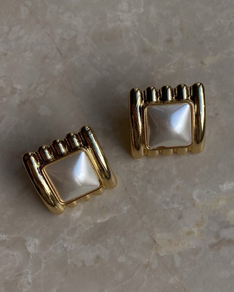 Marka Model Kare İnci Küpe