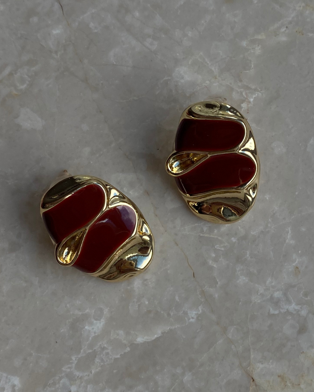 Marka Model Gold Bordo Oval Küpe